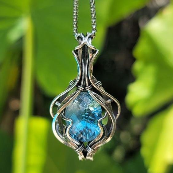 Sterling Silver Teardrop Pendant Chain Necklace