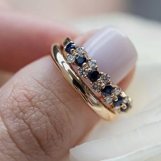 Alternating Gemstone Gold-Plated Ring