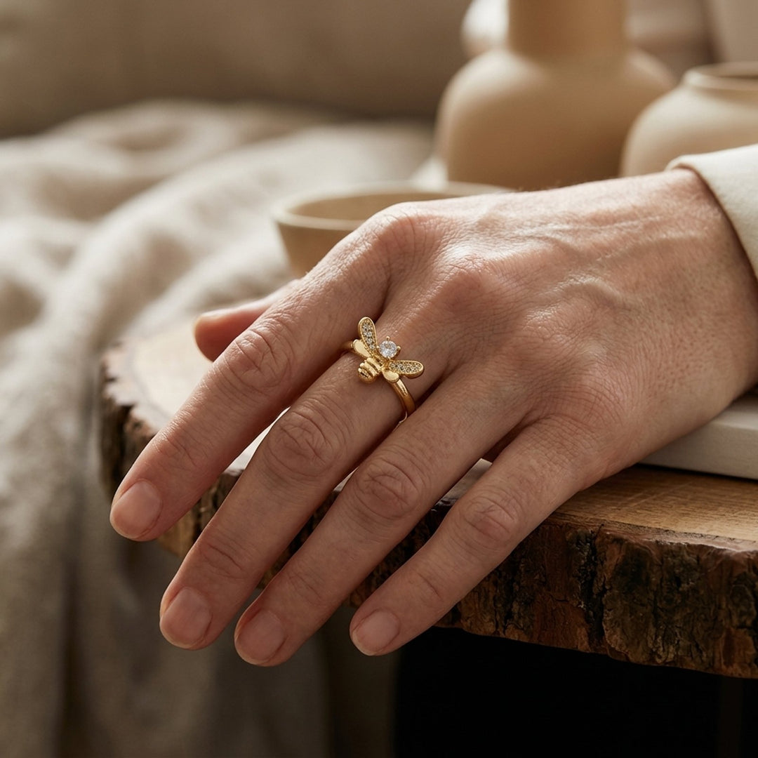 Adjustable Bee Ring