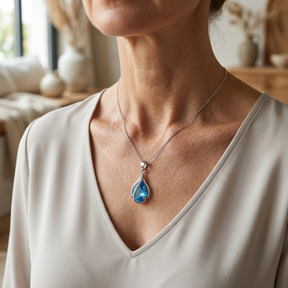 Sterling Silver Teardrop Pendant with Zircon Stone