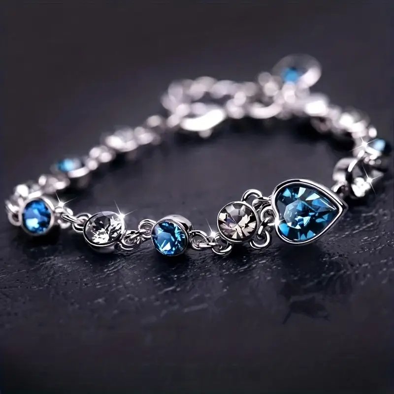 Heart Charm Link Bracelet