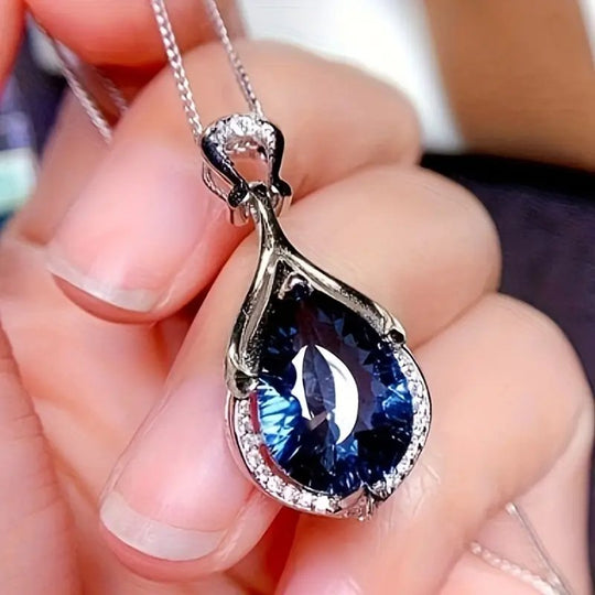 Sterling Silver Teardrop Pendant