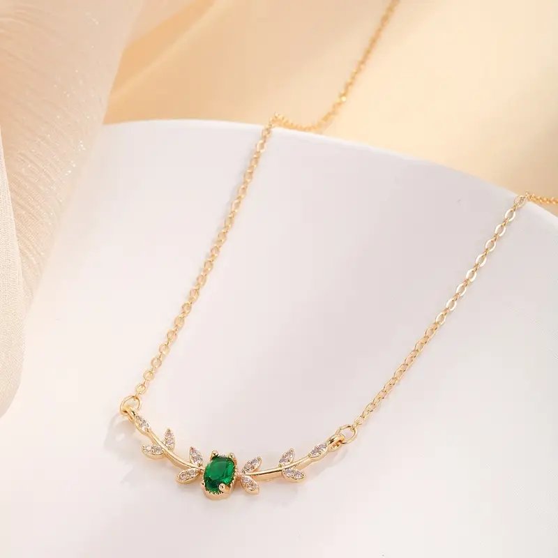 Delicate Chain Emerald Pendant Necklace