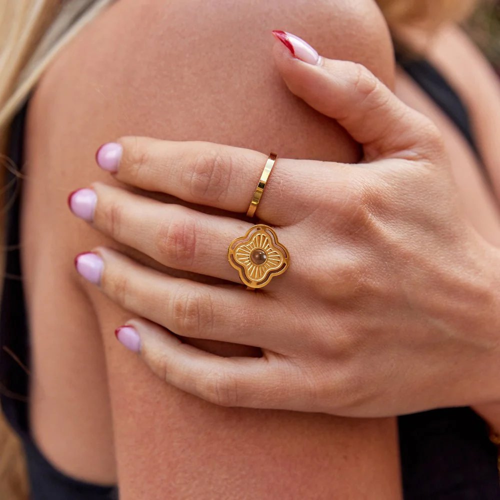 Adjustable Floral Center Stone Ring