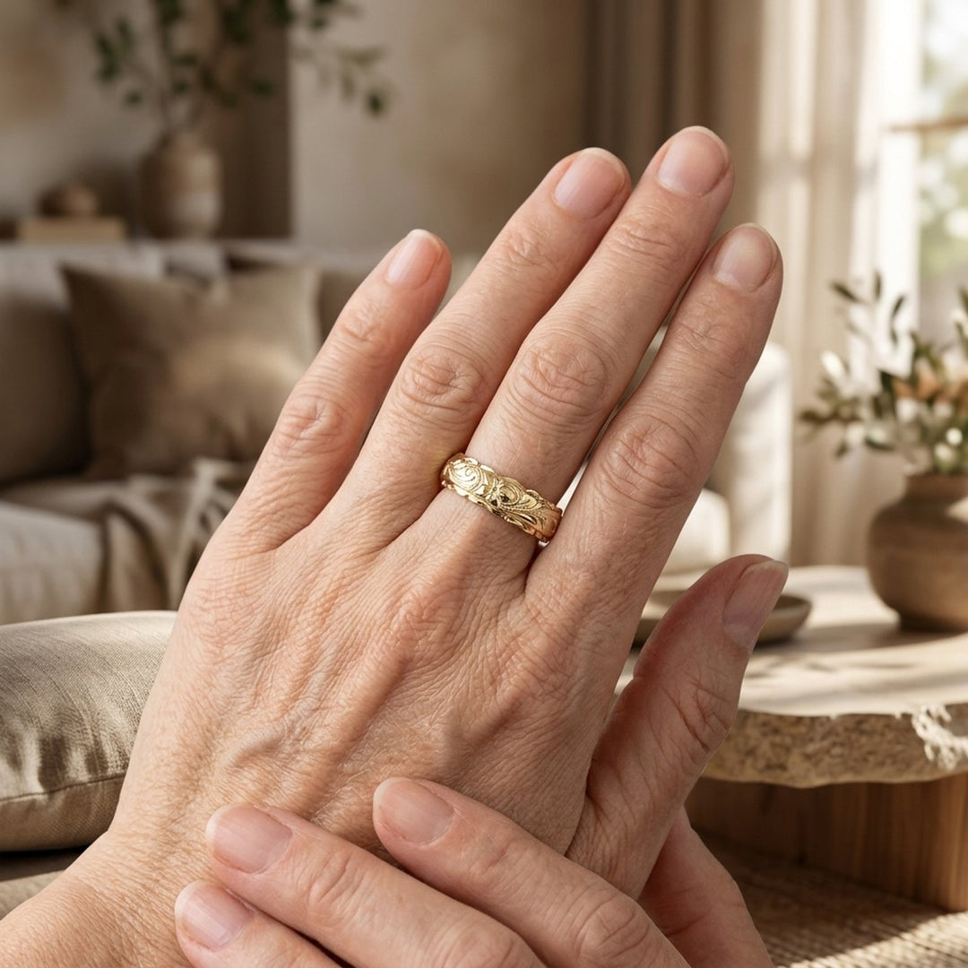 Floral Engraved Gold Wedding Band