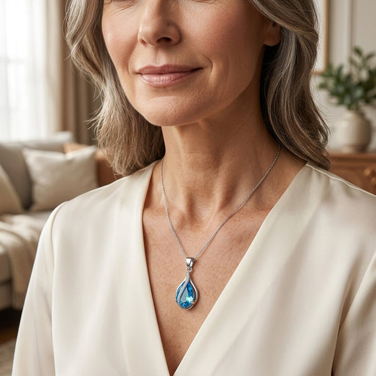 Sterling Silver Teardrop Pendant with Zircon Stone