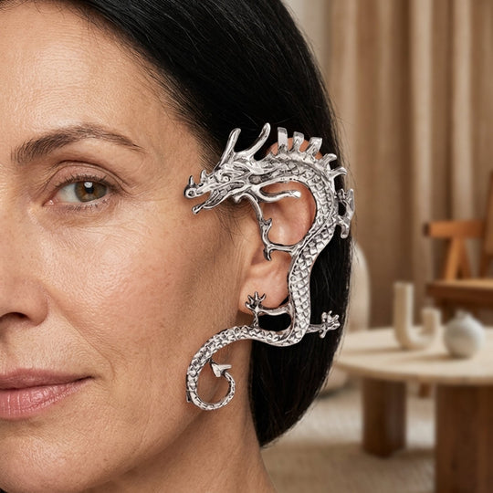 Silver Dragon Detailed Ear Cuff