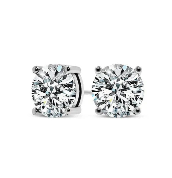 Round Cut Diamond Stud Earrings
