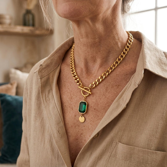 Chunky Chain Toggle Clasp Pendant Necklace