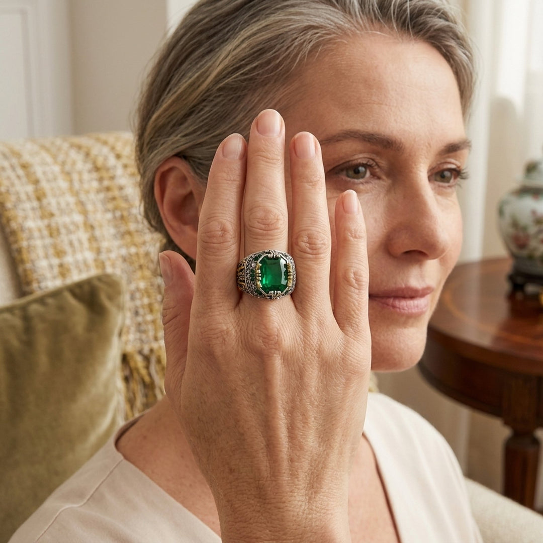 Sterling Silver Emerald Vintage Ring