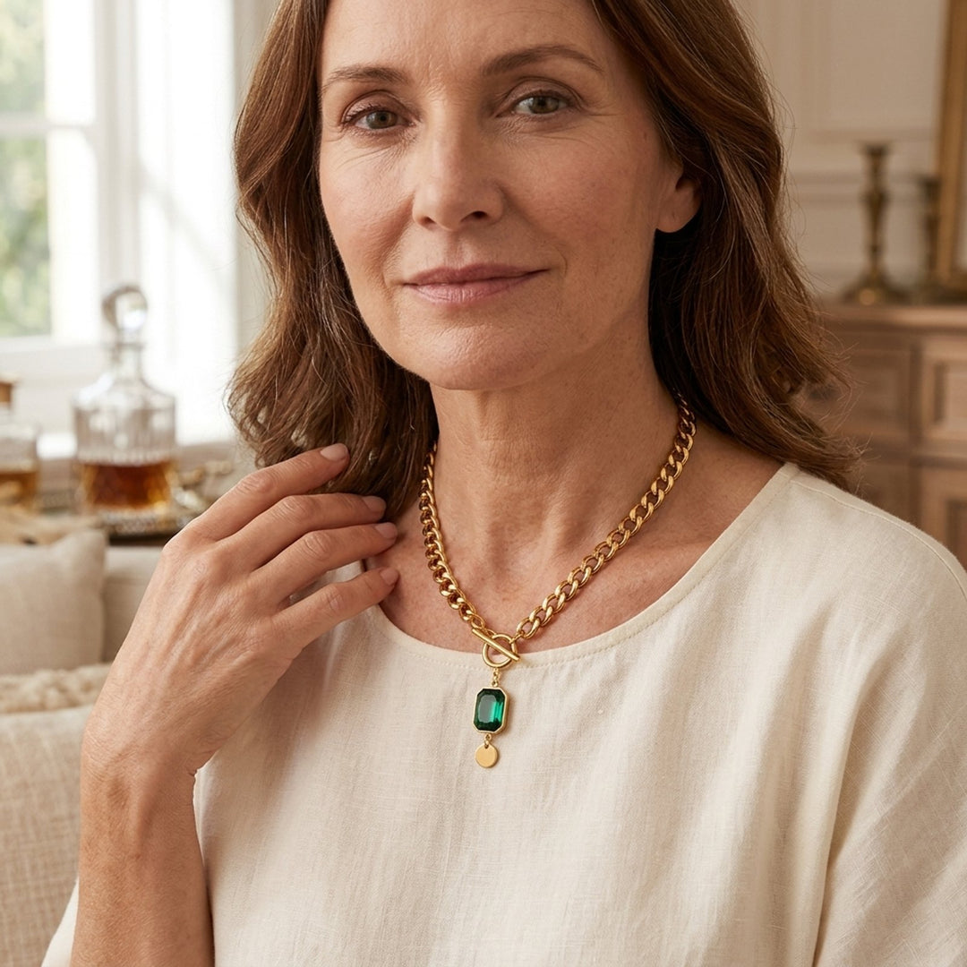 Chunky Chain Toggle Clasp Pendant Necklace